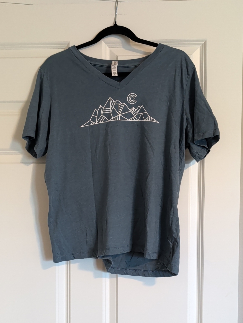 Blue V-Neck Graphic Mountain T-Shirt